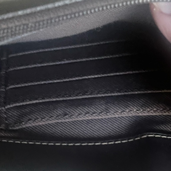 Jones New York  two-tone brown‎ purse with 2 inside zipper pockets - Picture 4 of 8